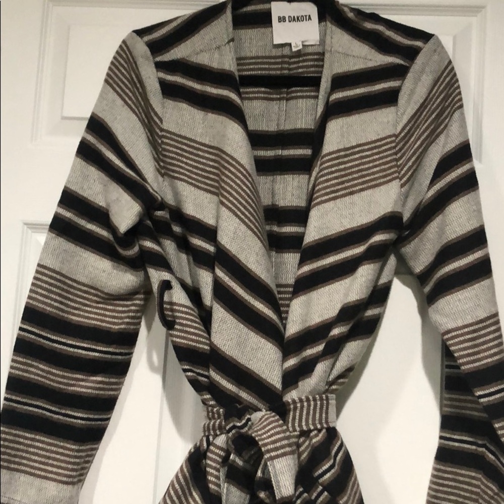 Fringe Jacket - Picture 4 of 5
